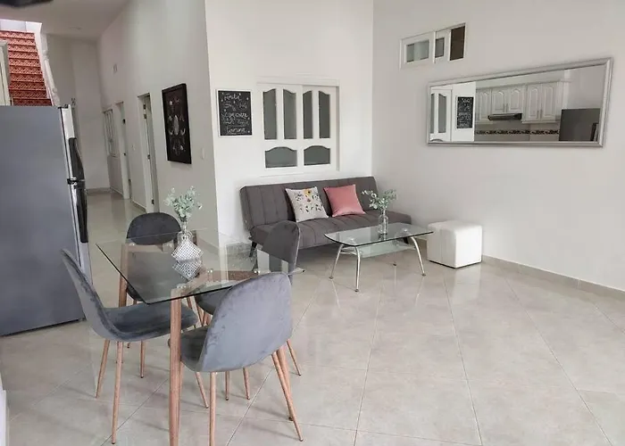 Hermosa Casa Para Compartir En Familia Y Amigos
